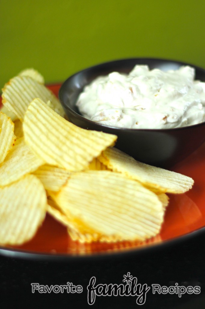 Beau's Clam Dip - so addicting!  from favfamilyrecipes.com