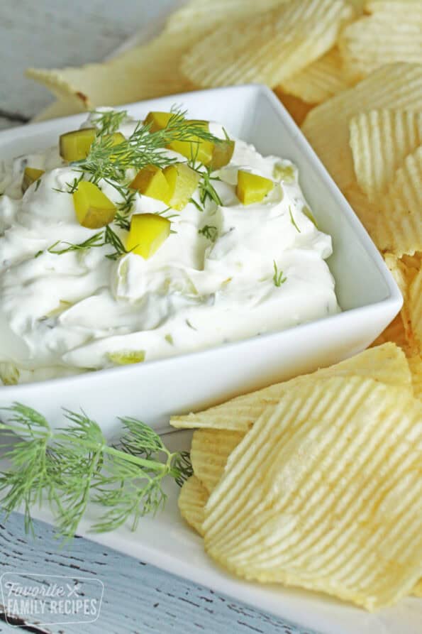 Easy 5Minute Dill Pickle Dip