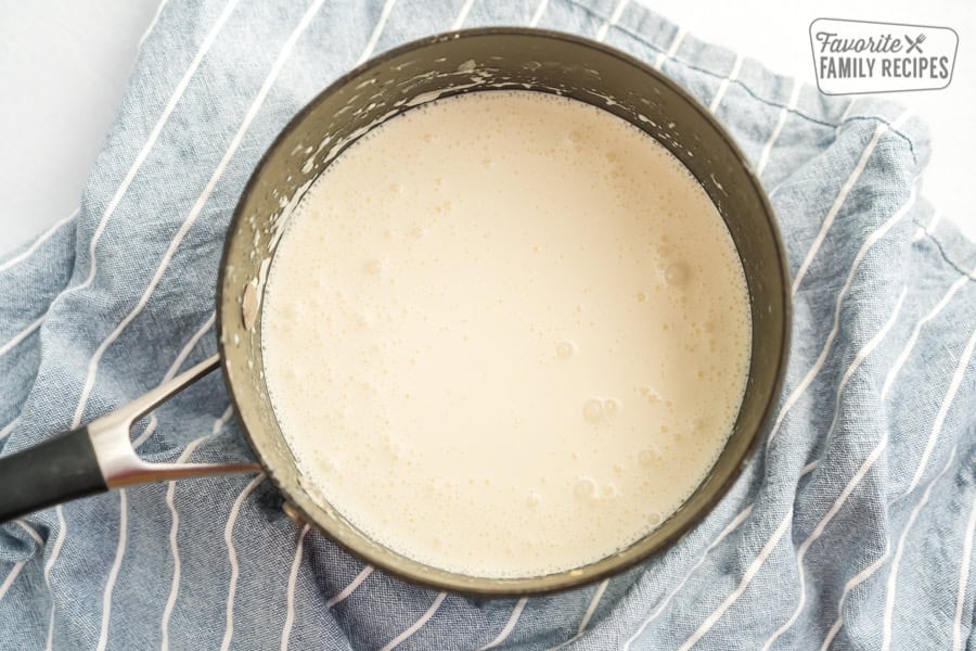 Alfredo sauce starter in a pot