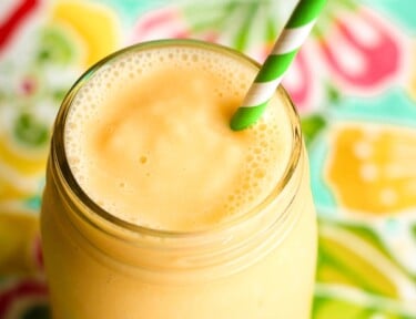 creamy peach smoothie