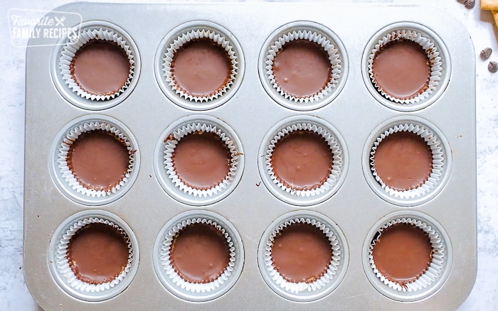 Reeses Peanut Butter Cups Cooling in pan