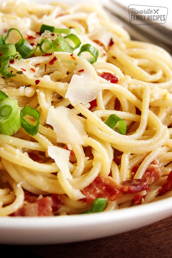 Spaghetti alla Carbonara in a bowl