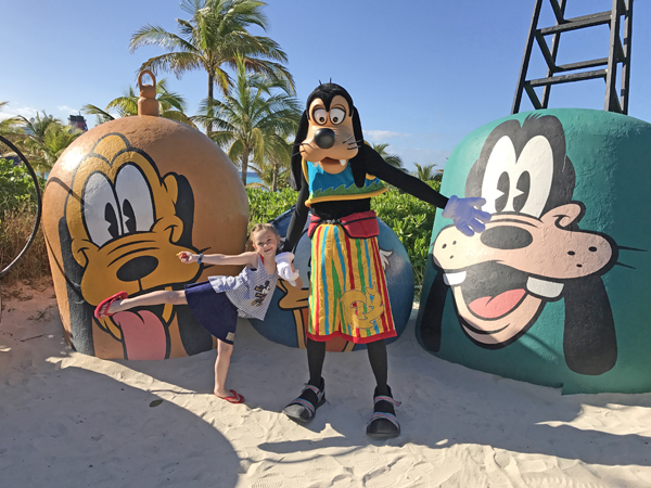 Goofy with Piper at Castaway Cay. 