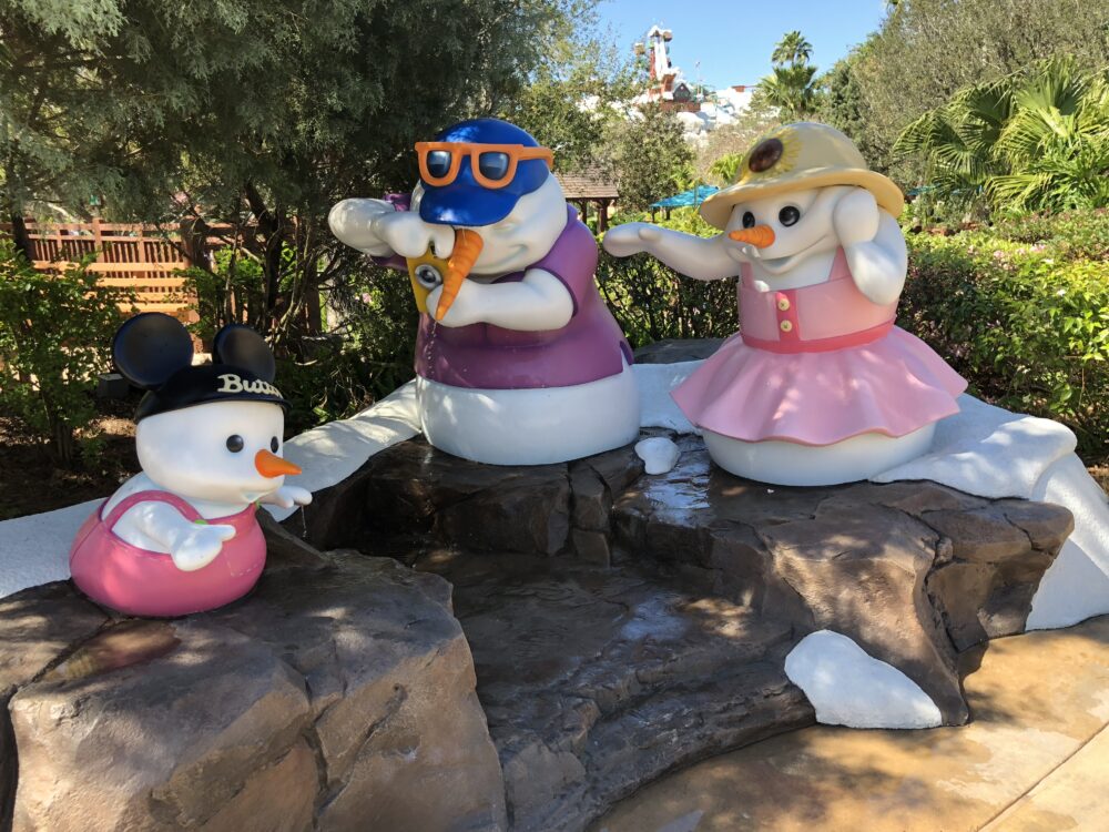 Snowmen at Walt Disney World's Blizzard Beach.