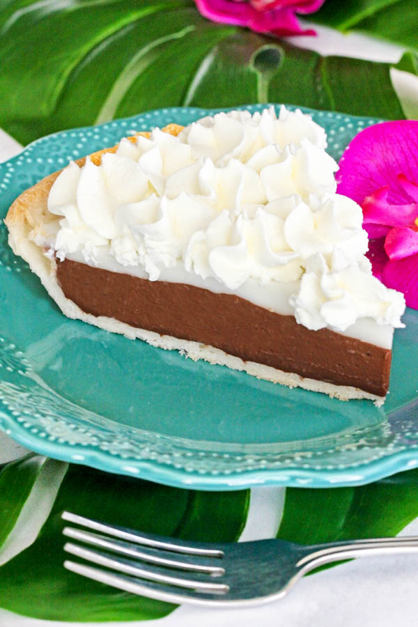 Chocolate Haupia Pie (Ted's Bakery Copycat) | Favorite ...