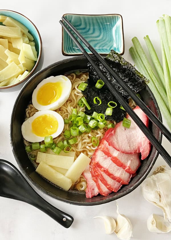 Tåler prop Forsendelse Easy Shoyu Ramen Recipe | Favorite Family Recipes