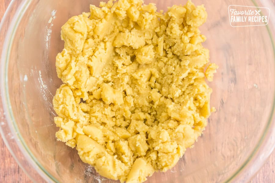 Pie crust dough in a bowl