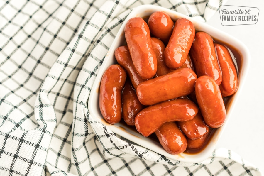 https://www.favfamilyrecipes.com/wp-content/uploads/2021/01/Crock-Pot-Lil-Smokies-5.jpg