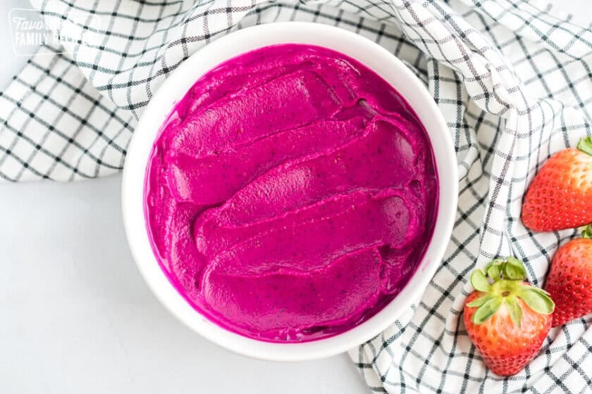 Acai Bowl base in a white bowl