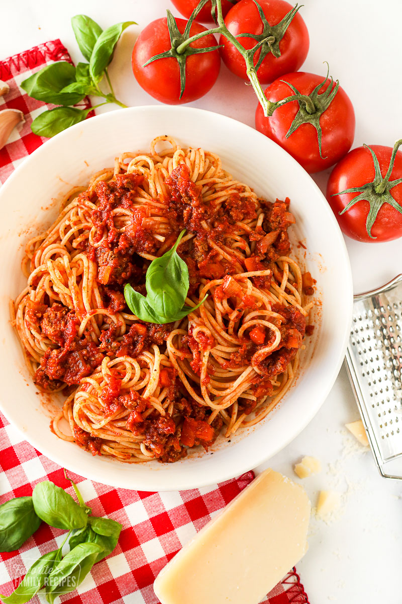 Authentic Italian Spaghetti (Recipe straight from Italy!)