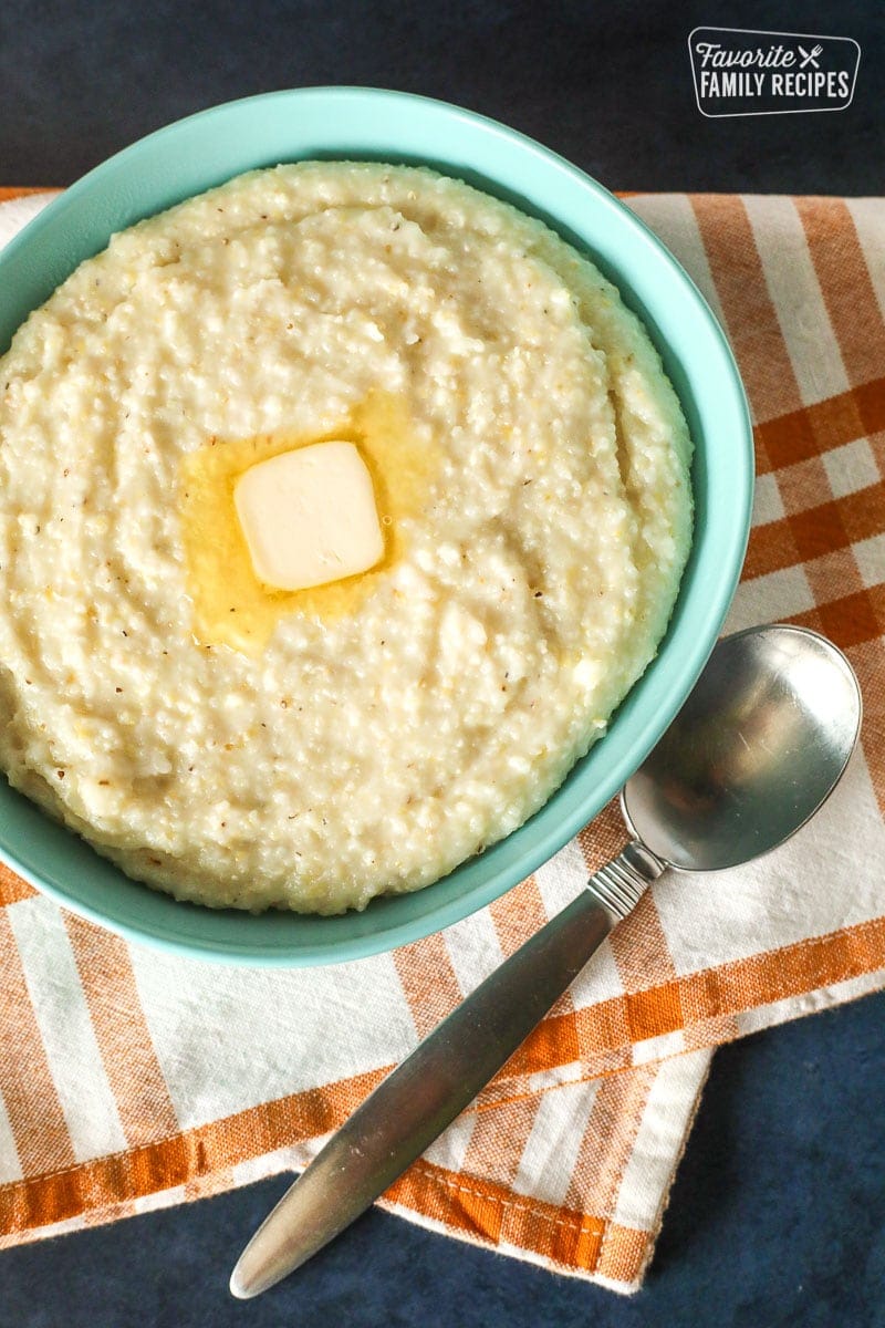 How to Make Grits (Creamy Southern Style)