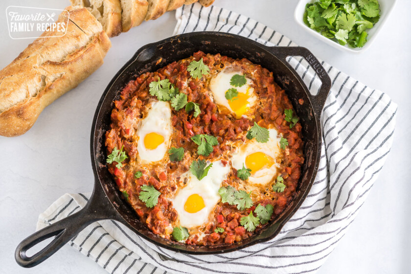 Easy Shakshuka Recipes - Poached Eggs in a Savory Sauce