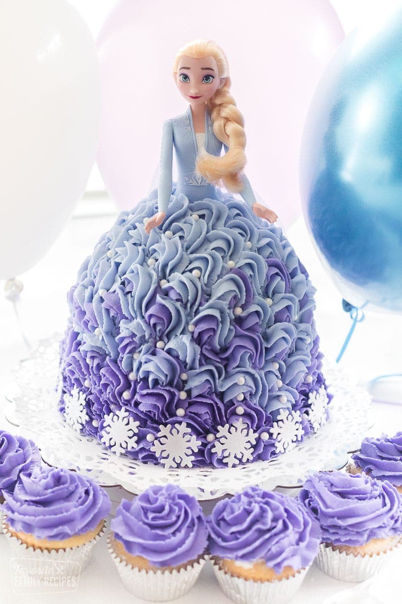 How to Make an Elsa Cake and a Peek at the Rest of the Party - Pretty Real-happymobile.vn