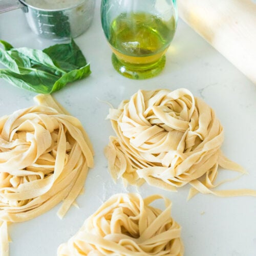 https://www.favfamilyrecipes.com/wp-content/uploads/2022/04/How-To-Make-Homemade-Pasta-20-500x500.jpg