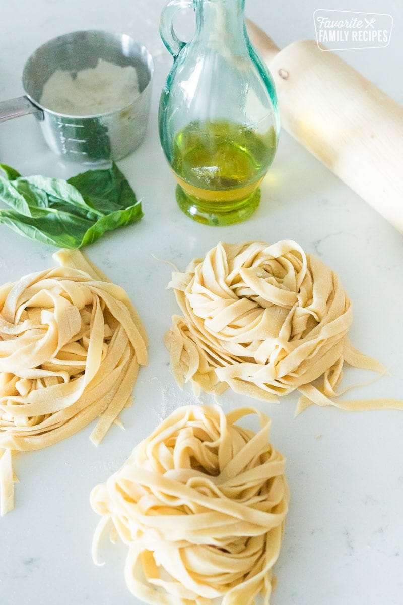 https://www.favfamilyrecipes.com/wp-content/uploads/2022/04/How-To-Make-Homemade-Pasta-20.jpg