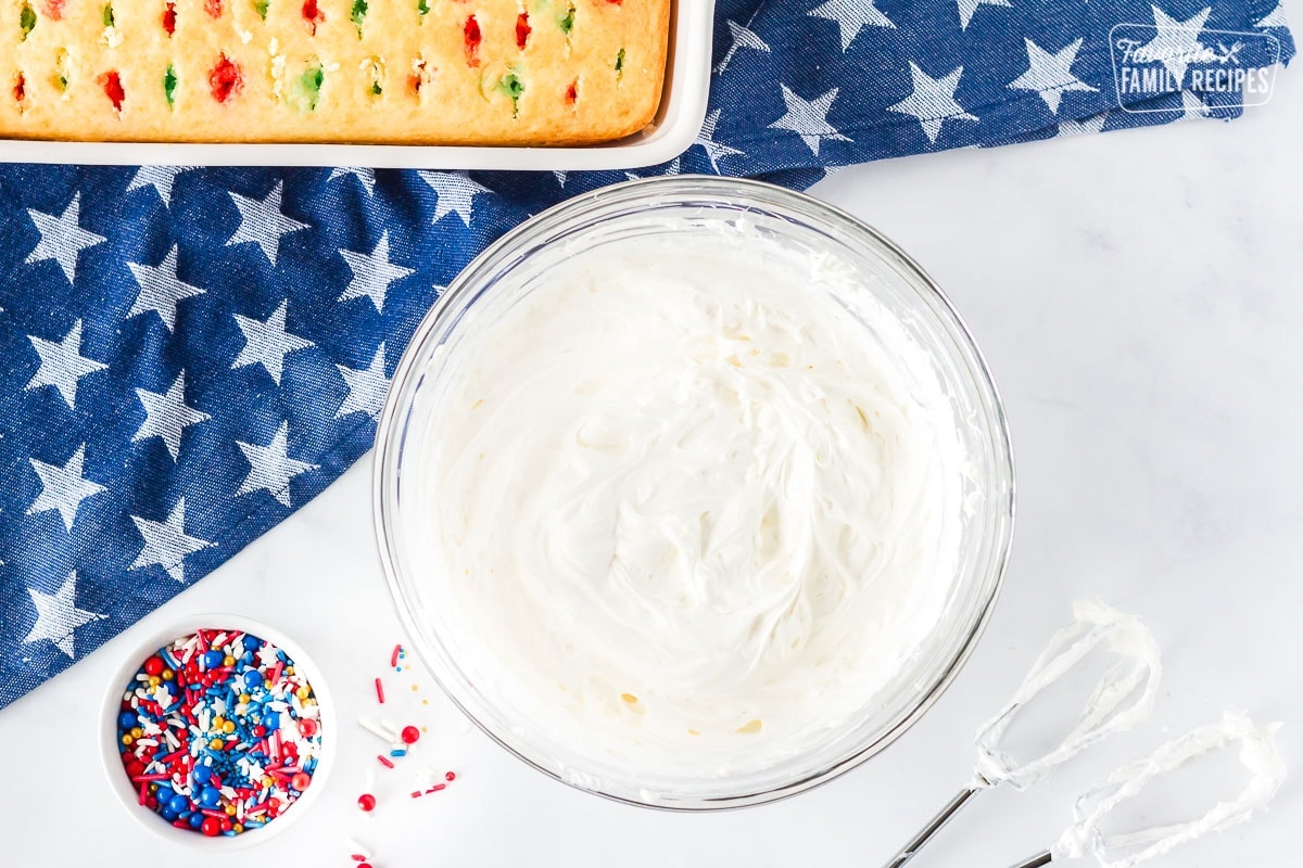4th of July Cake frosting.