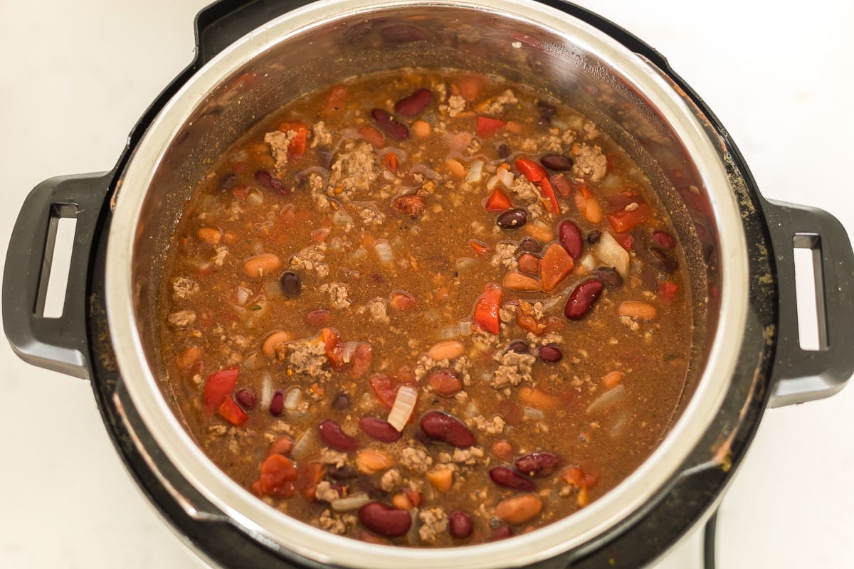 An Instant pot full of chili