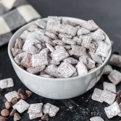 A glass bowl full of muddy buddies