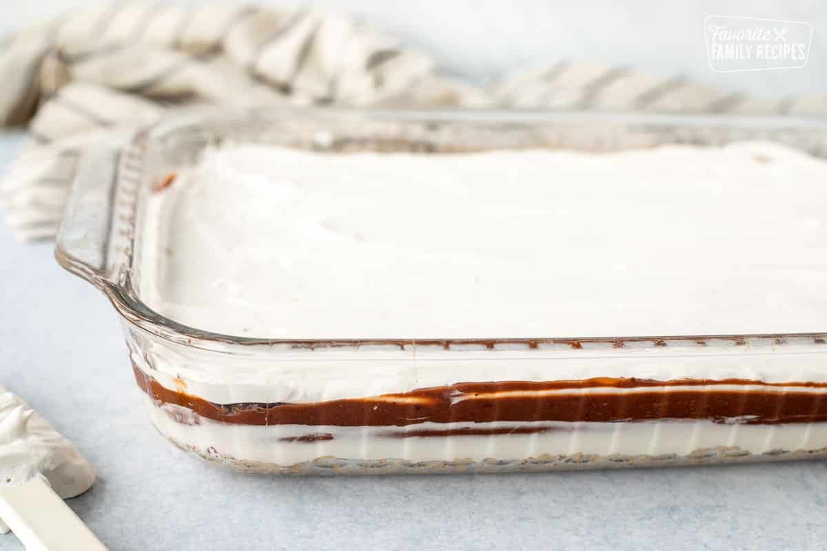 Side view of the glass baking dish showing the layers of the Mud Pie.