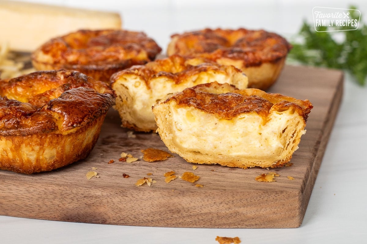 Swiss Cheese Pies (Chäschüechli)