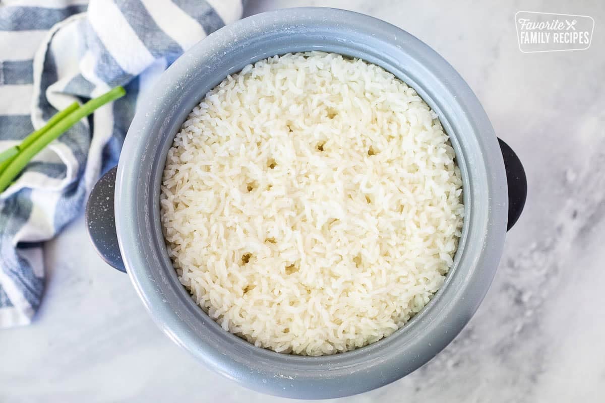 White rice cooked in a rice cooker.
